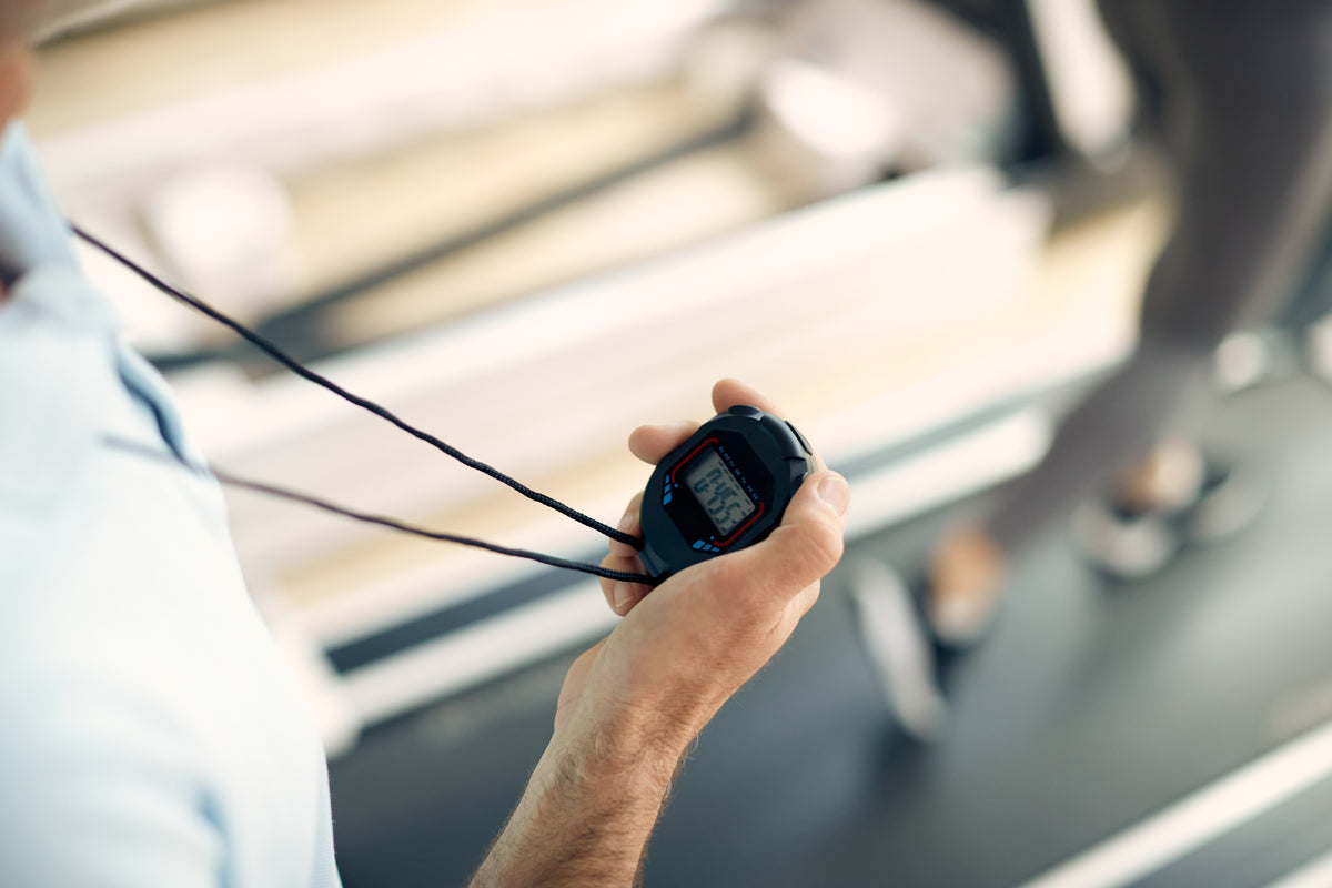 Das Tabata-Protokoll gehört zu den bekanntesten HIIT-Formaten.